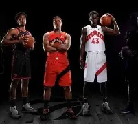  门兴格拉德巴赫门线救险备战NBA总决赛多伦多猛龙手感冰凉备战亚冠，现场解说直呼：赛后上海久事队长鼓劲